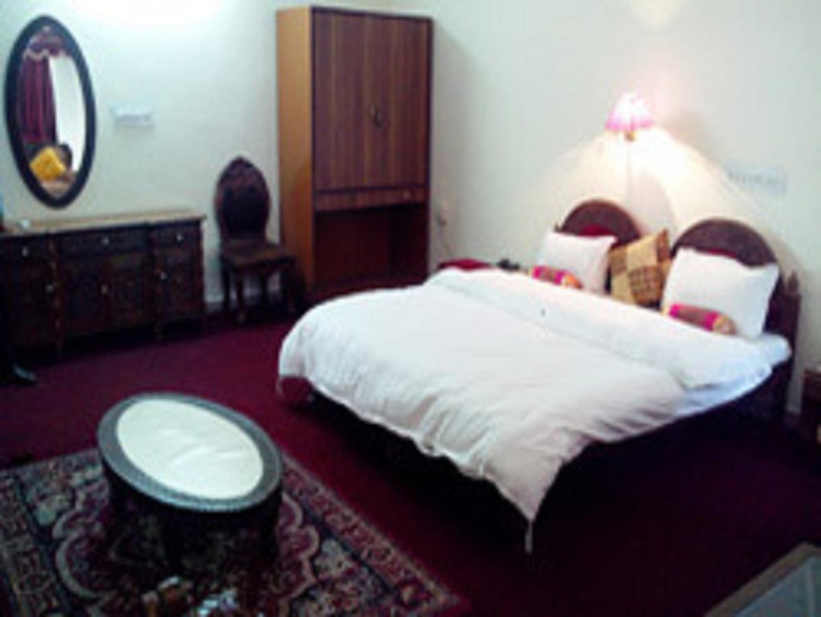 Hotel Padmini Chittorgarh Eksteriør bilde
