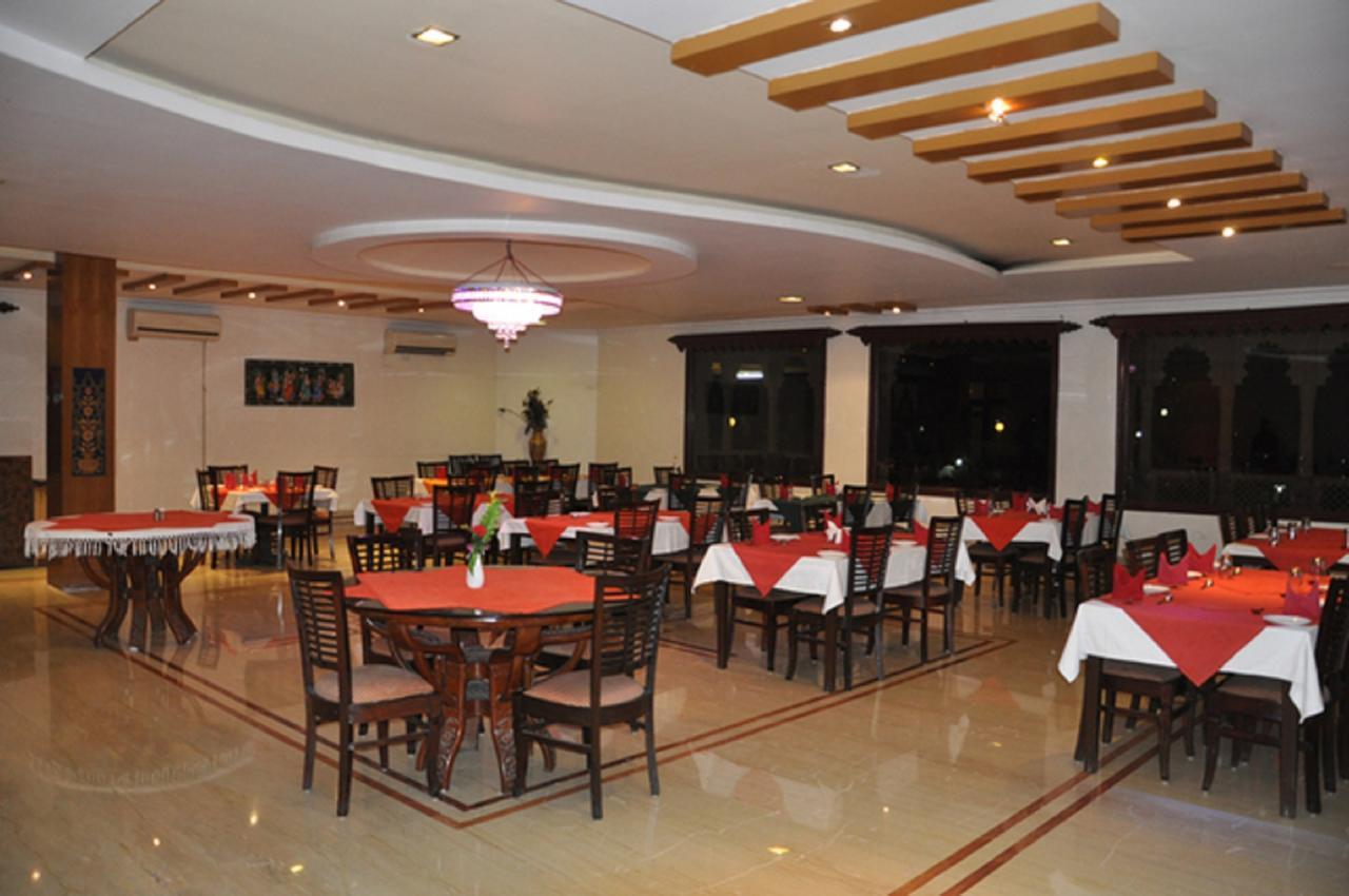 Hotel Padmini Chittorgarh Eksteriør bilde