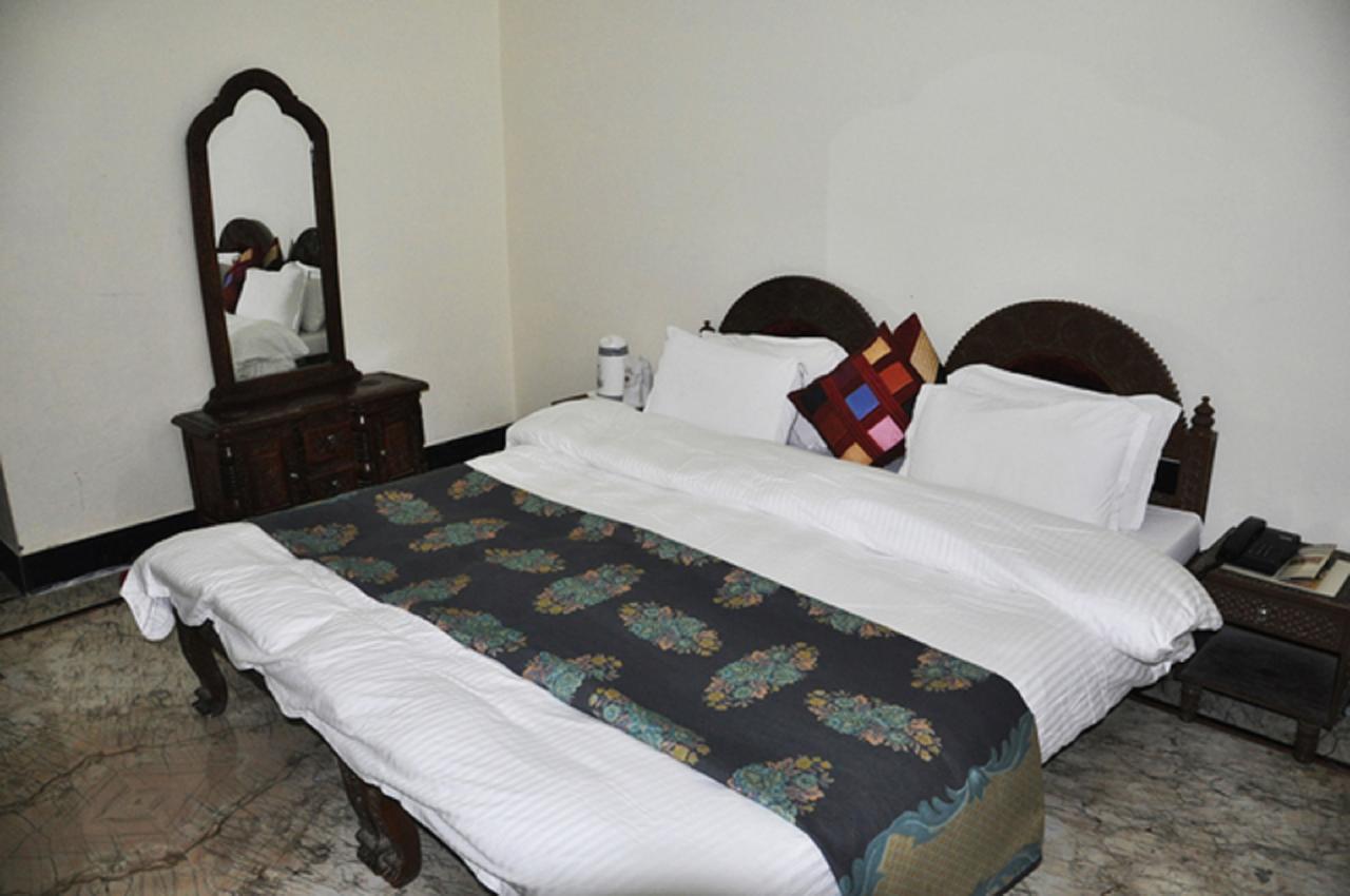 Hotel Padmini Chittorgarh Eksteriør bilde
